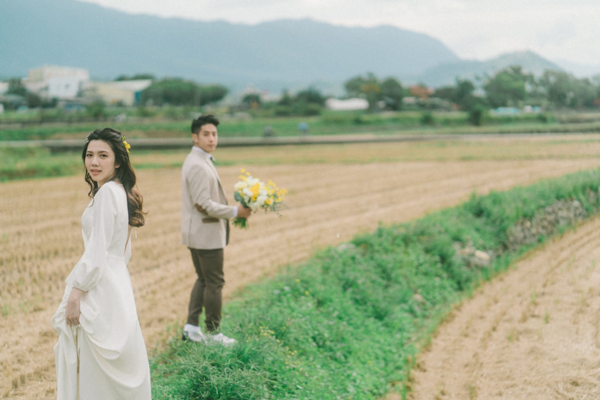 Taiwan Pre-Wedding Photoshoot Countryside Field Beach  by  on OneThreeOneFour 2