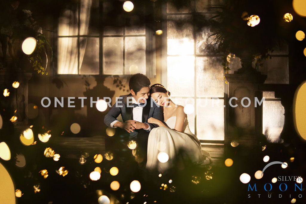 Korean Studio Pre-Wedding Photography: The Mansion by Silver Moon Studio on OneThreeOneFour 3