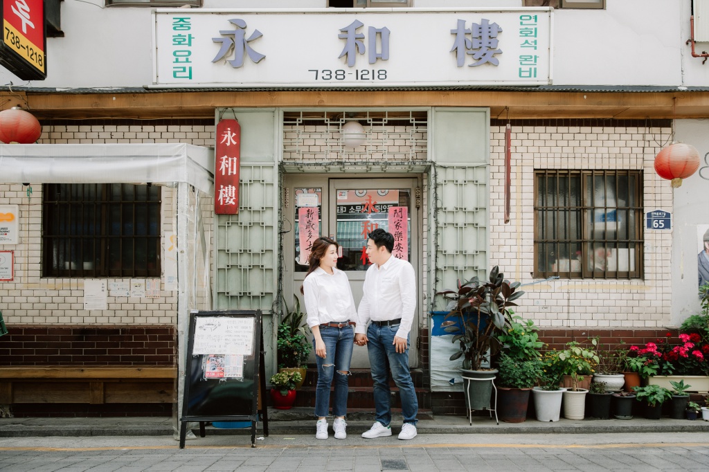 Casual Couple Shoot At Traditional Seochon Village In Korea by Jungyeol on OneThreeOneFour 3