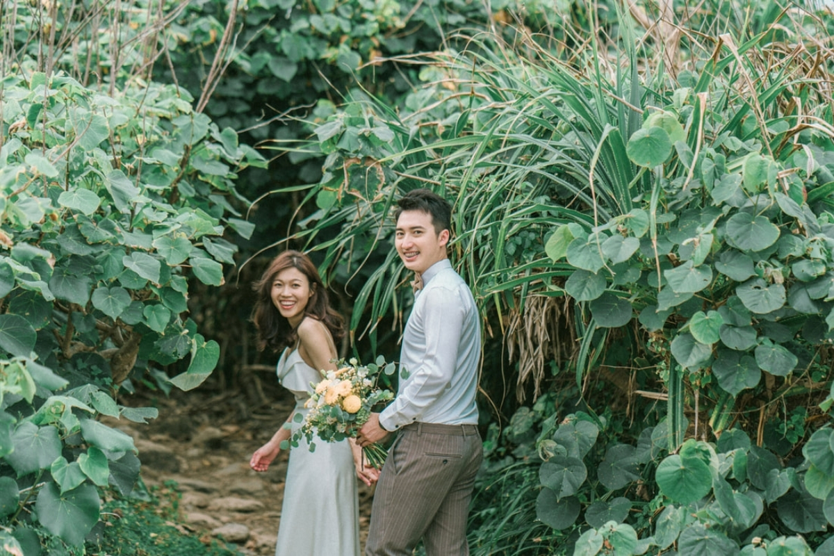 Taiwan Pre-Wedding Photoshoot Cafe Pier Lighthouse Countryside Street Beach by  on OneThreeOneFour 38