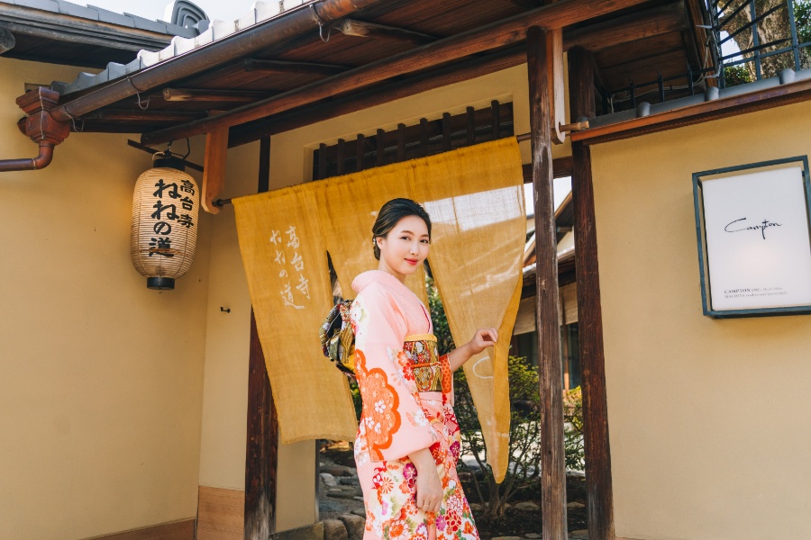 Kyoto Kimono Prewedding Photoshoot Higashiyama District Japan by Shu Hao on OneThreeOneFour 38