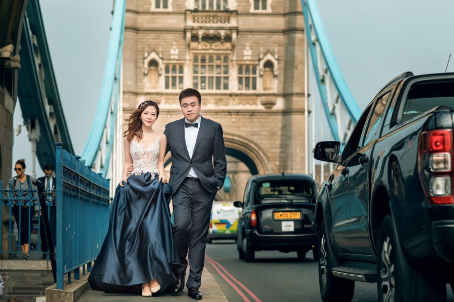 London Pre-Wedding Photoshoot At Big Ben, Tower Bridge And London Eye  by Dom  on OneThreeOneFour 0