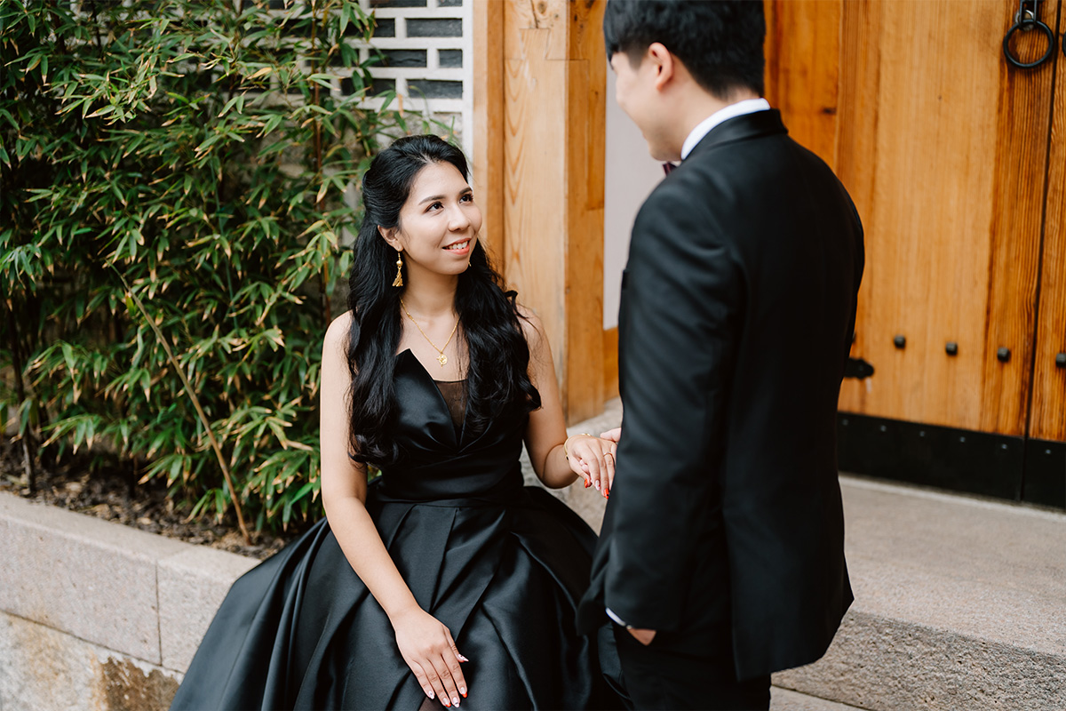 Korea Prewedding in Namsangol Hanok Village & Bukchon Hanok village by Jungyeol on OneThreeOneFour 12