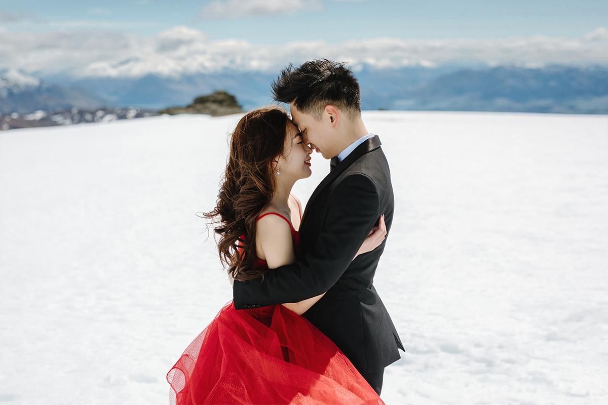 2-Day New Zealand Winter Fairytale Themed Pre-Wedding Photoshoot with Horse and Glaciers and Snow Mountains by Fei on OneThreeOneFour 9