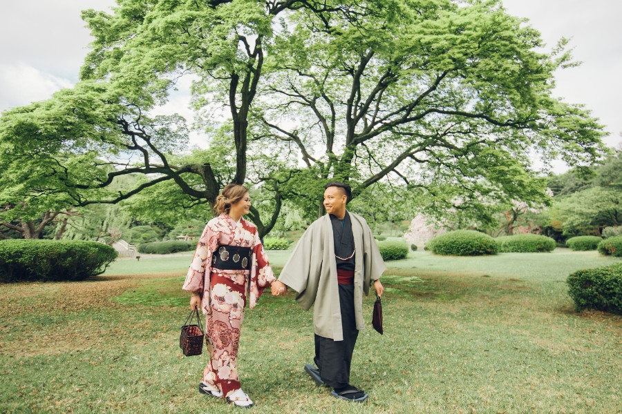 J: Massive cherry blossoms in Tokyo during Malay couple’s pre-wedding by Lenham on OneThreeOneFour 12