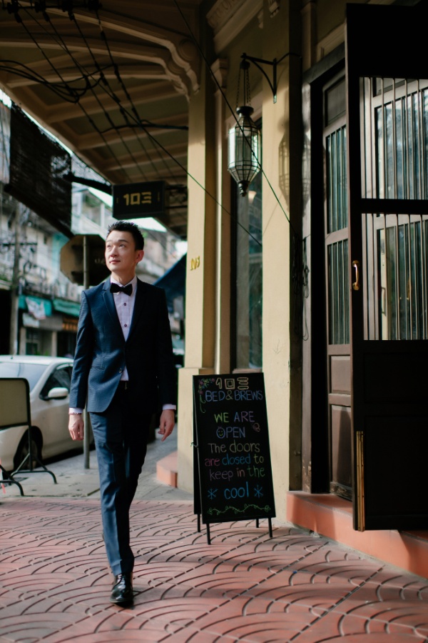 Bangkok Chong Nonsi and Chinatown Prewedding Photoshoot in Thailand by Sahrit on OneThreeOneFour 50