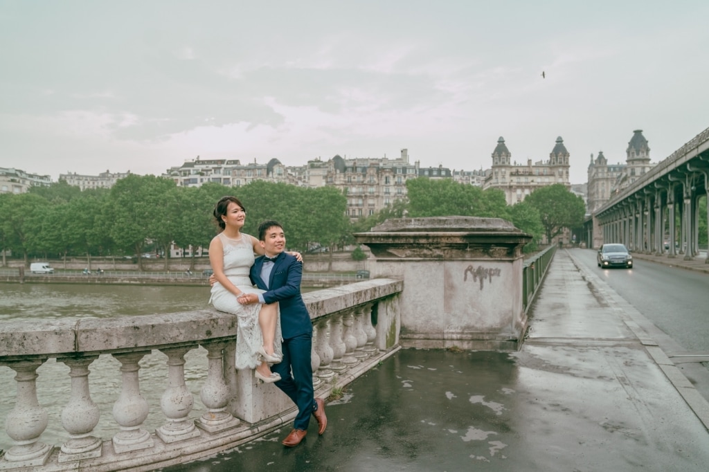Paris Pre-wedding Photos At Chateau de Sceaux, Eiffel Tower, Louvre Night Shoot by Son on OneThreeOneFour 27