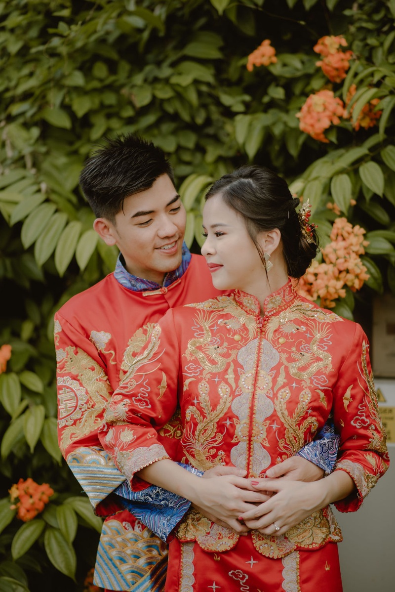 M&C: Singapore Outdoor Pre-wedding in traditional wedding outfit by Samantha on OneThreeOneFour 14