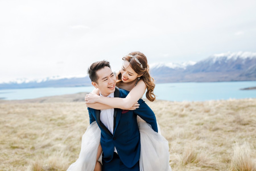 N&J: 2-days pre-wedding photoshoot with Singaporean couple in New Zealand - cherry blossoms, Coromandel Peak, glaciers by Fei on OneThreeOneFour 22
