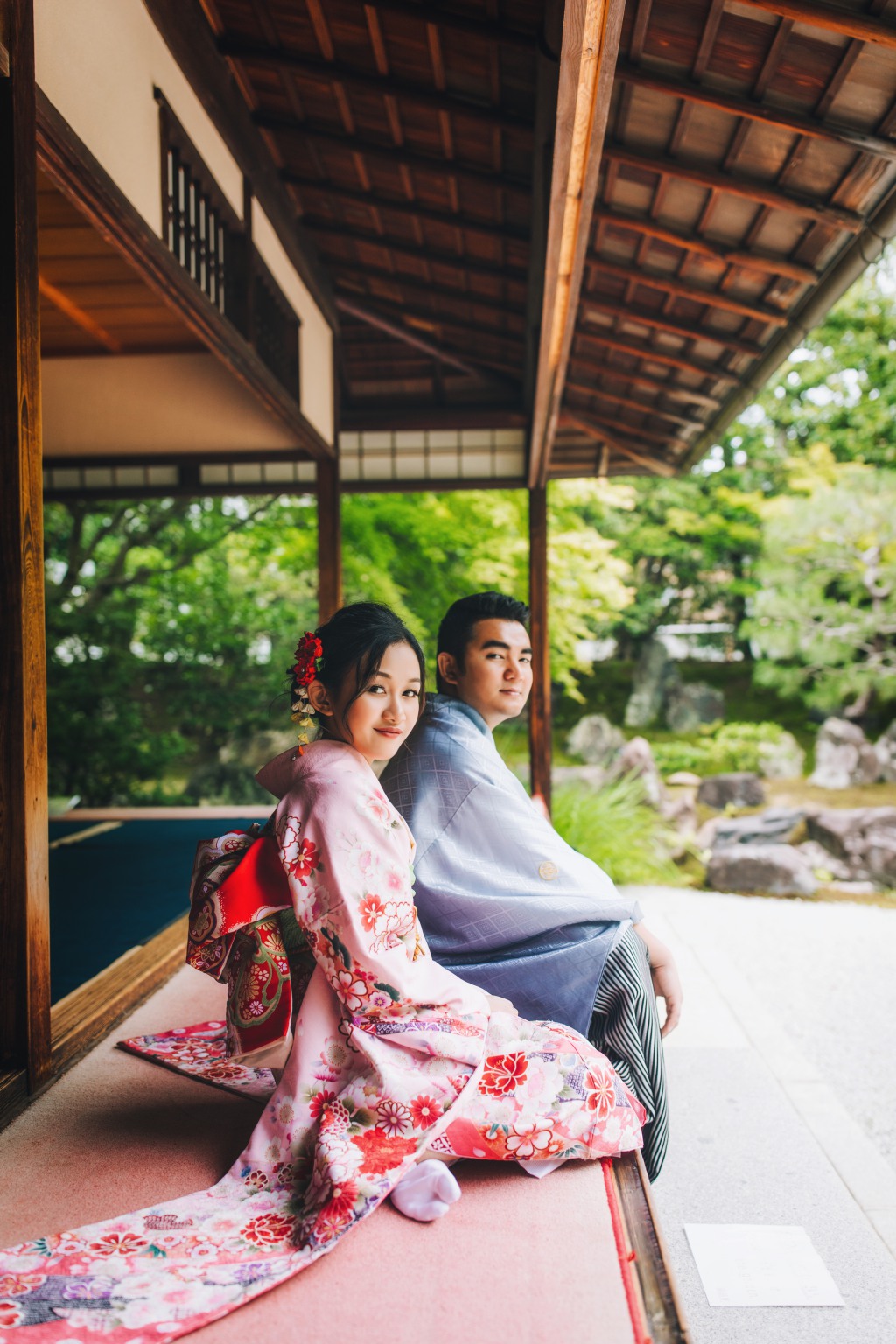 Japan Kyoto Photographer: Kimono And Couple Photoshoot At Kyoto Gion District  by Shu Hao  on OneThreeOneFour 9