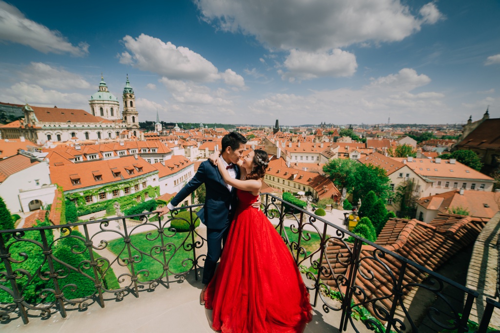 Prague Pre-Wedding Photoshoot At Old Town Square, Vrtba Garden And St. Vitus Cathedral  by Nika  on OneThreeOneFour 18