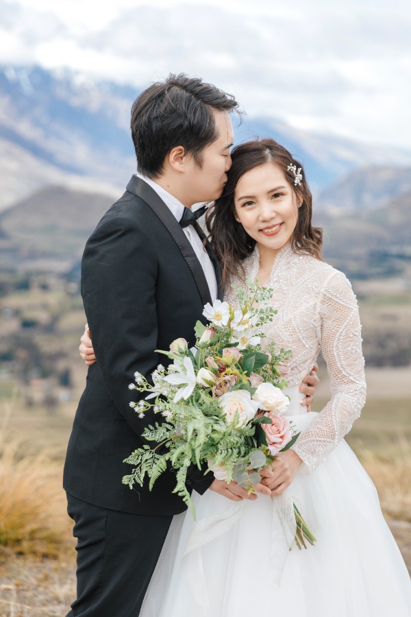 W&J: Pre-wedding in Spring with cherry blossom and snow by Fei on OneThreeOneFour 6