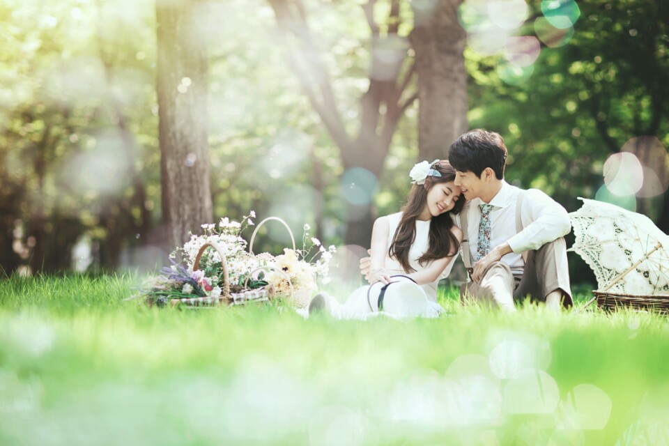Korea Pre-Wedding Photography in Studio & Dosan Park, Seoul - 2016 Sample by May Studio on OneThreeOneFour 23