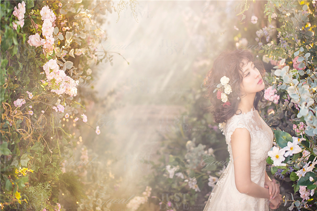 Korean Studio Pre-Wedding Photography: Floral by Gaeul Studio on OneThreeOneFour 7