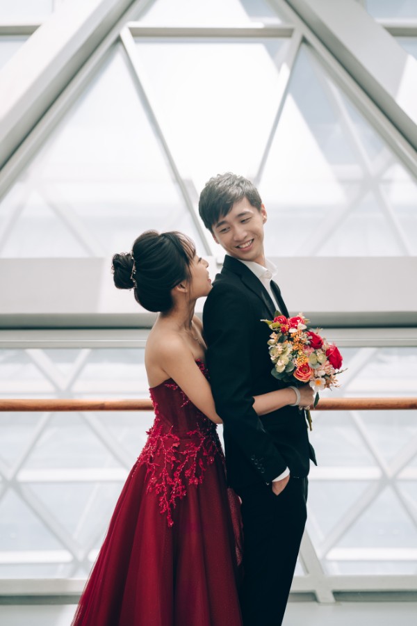 F&N: Cutest couple pre-wedding at Jurong Lake, Gardens by the Bay & Jewel by Grace on OneThreeOneFour 31