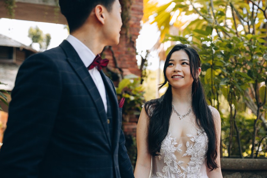 H&J: Fairytale pre-wedding in Singapore at Gardens by the Bay, Fort Canning and sandy beach by Cheng on OneThreeOneFour 21