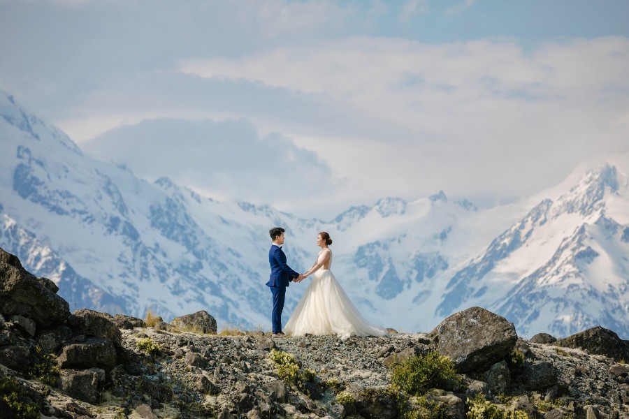 SH&J: Romantic fairytale pre-wedding in New Zealand with horse and at Lake Pukaki and Lake Tekapo by Fei on OneThreeOneFour 13