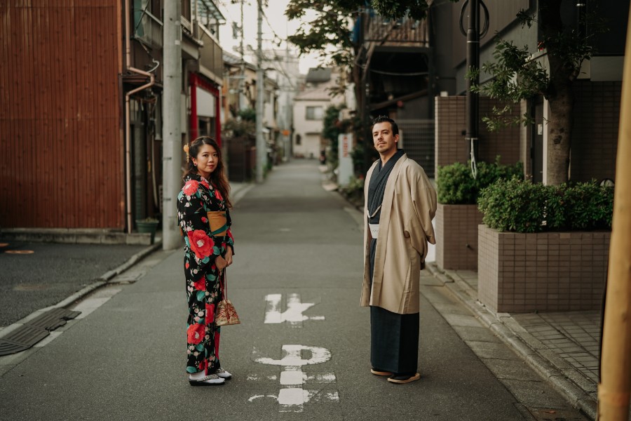 Japan Toyko Kimono Shoot at Nezu Shrine by Ghita  on OneThreeOneFour 23