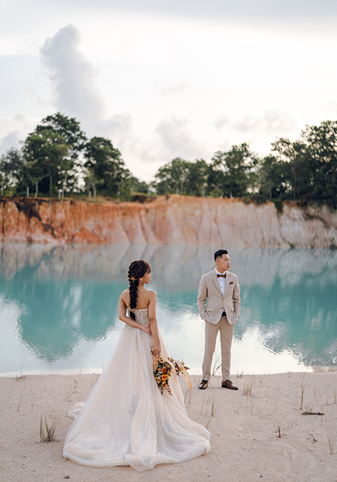 Bintan Pre-Wedding Photoshoot: Kellyn & Jiabao’s Fun Adventure at Blue Lake, Sand Dunes & ANMON Resort