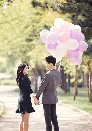 Korea Casual Couple Photoshoot At Seonyudo Park In Spring