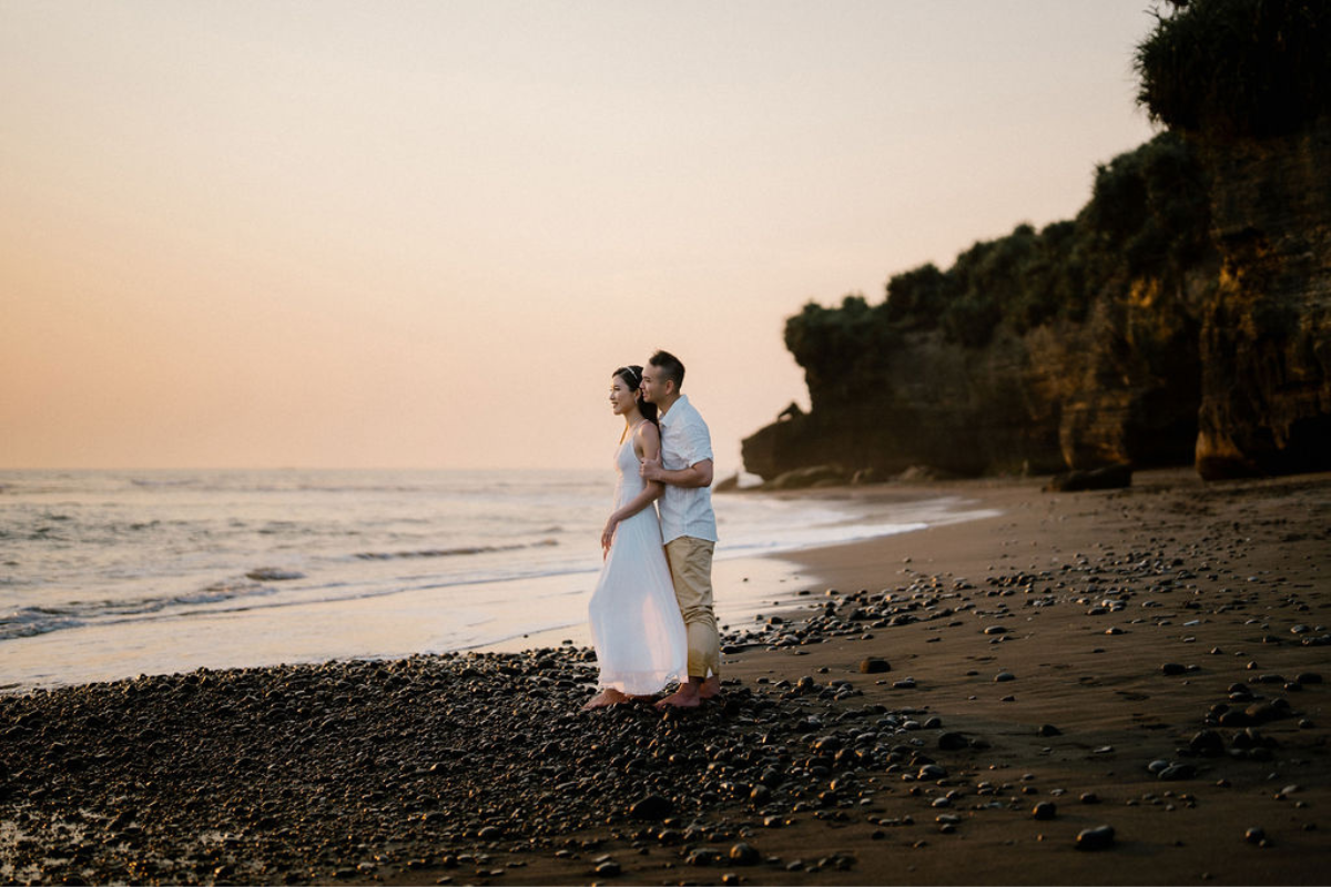 Bali Prewedding Photoshoot At Mount Batur Pinggan Viewpoint, Marigold Field, Pine Forest and nyanyi beach by Cahya on OneThreeOneFour 41