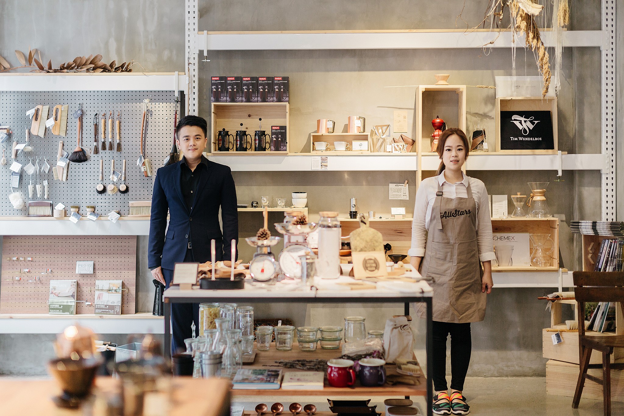 Taiwan Cafe Themed Pre-Wedding Photoshoot  by Andy  on OneThreeOneFour 4