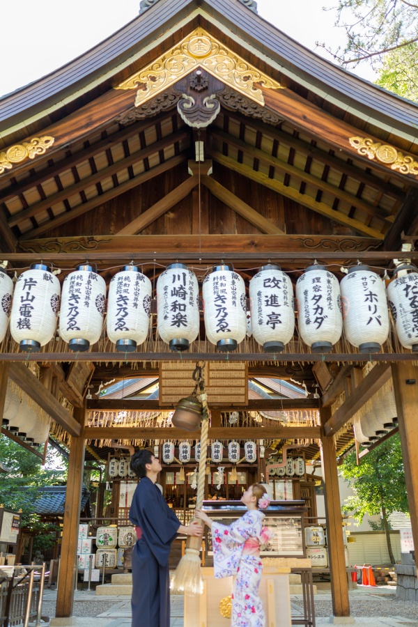Japan Kyoto Kimono And Casual Photoshoot At Gion District  by Kinosaki on OneThreeOneFour 10