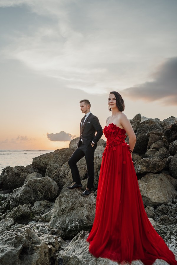 Pre-Wedding Photographer In Bali: Photoshoot At Melasti Beach by Hendra on OneThreeOneFour 15