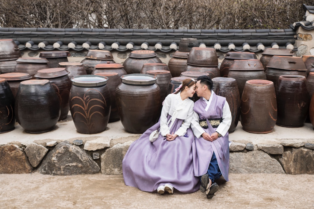 Korea Outdoor Hanbok Photoshoot And Surprise Proposal At Namsangol Hanok Village  by Jongjin  on OneThreeOneFour 21