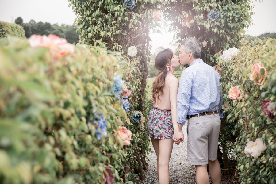 Taiwan Studio Pre-Wedding And Outdoor Photoshoot At The Park  by Doukou  on OneThreeOneFour 6