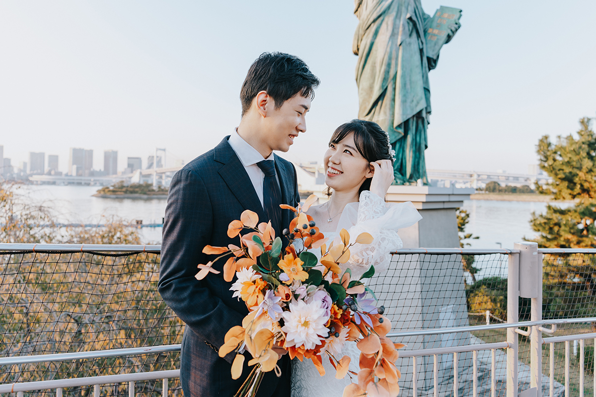 Tokyo Pre-Wedding at Beach & Odaiba Statue of Liberty by Cui Cui on OneThreeOneFour 12