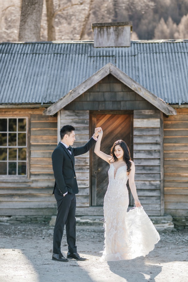 Romantic helicopter outdoor prewedding photoshoot in New Zealand by Fei on OneThreeOneFour 18