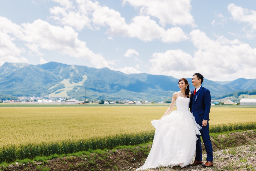 Hokkaido Lavender Pre-Wedding Photography at Roller Coaster Road and Lavender Park by Kouta on OneThreeOneFour 5