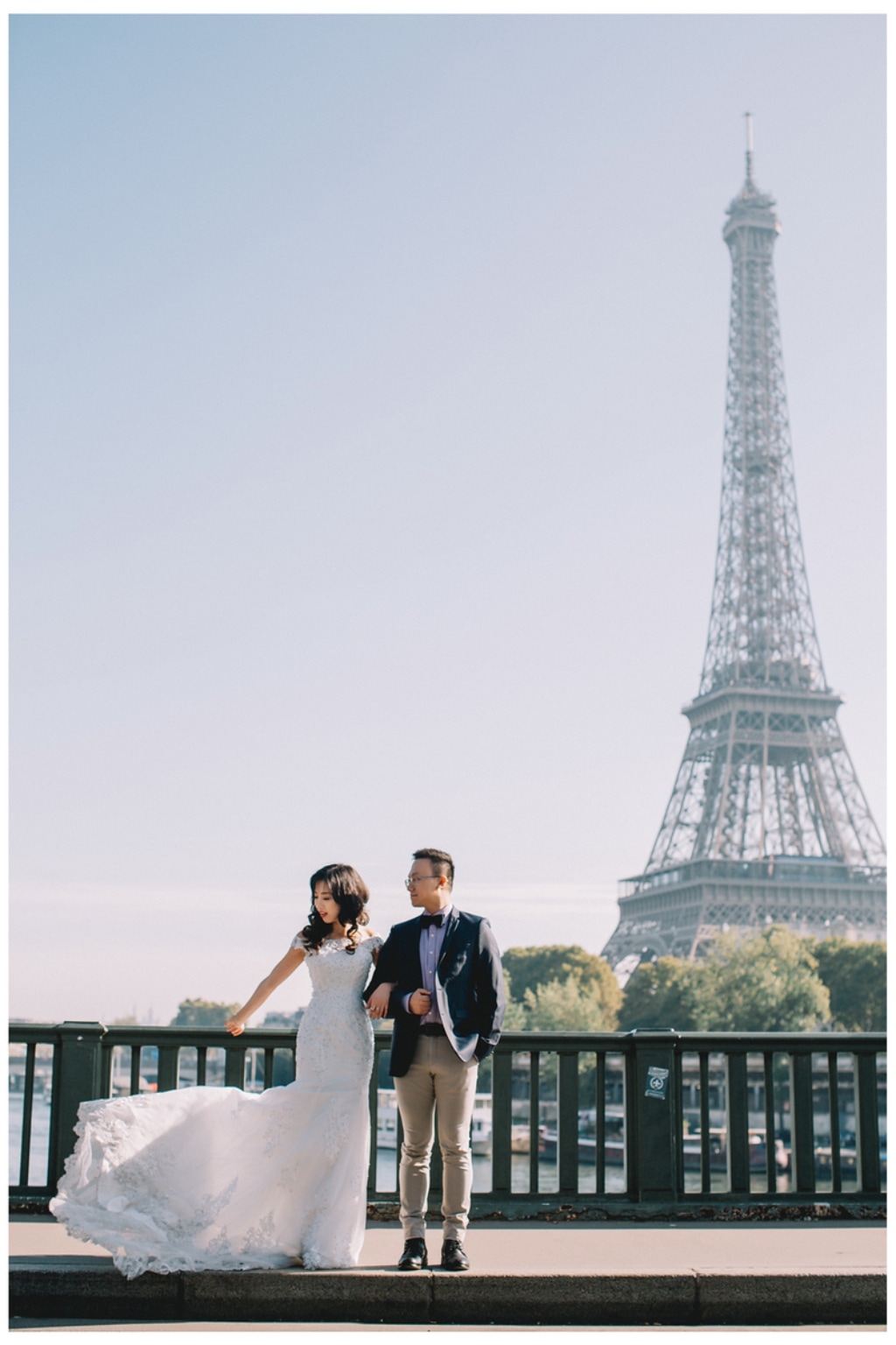巴黎婚紗拍攝 - 比爾哈基姆橋與亞歷山大三世橋 by Vin on OneThreeOneFour 9