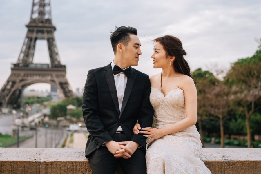A&K: Canadian Couple's Paris Pre-wedding Photoshoot at the Louvre  by Vin on OneThreeOneFour 2