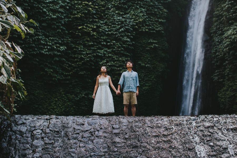 M&J: Pre-Wedding Photoshoot for a Japanese couple in Bali at Lake Tamblingan and Munduk Waterfall by Cahya on OneThreeOneFour 20