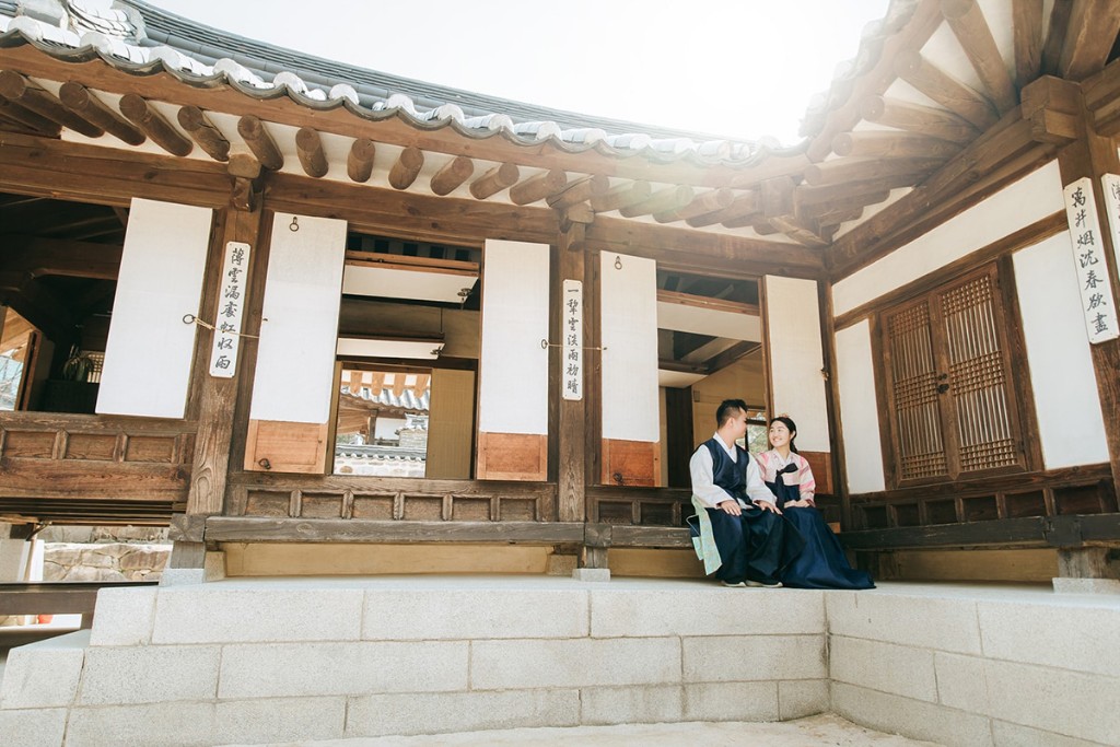 Korea Hanbok Pre-Wedding Photoshoot At Namsangol Hanok Village  by Jungyeol  on OneThreeOneFour 8