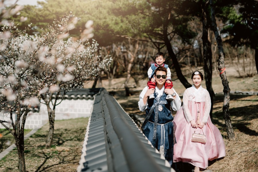C&D&A: Korea Family Hanbok Photoshoot At Namsangol Hanok Village by Jungyeol on OneThreeOneFour 1