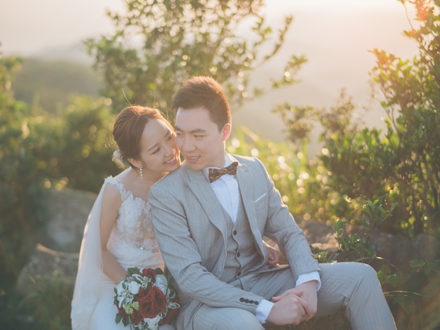 Hong Kong Outdoor Pre-Wedding Photoshoot At Tai Mo Shan by Paul on OneThreeOneFour 17