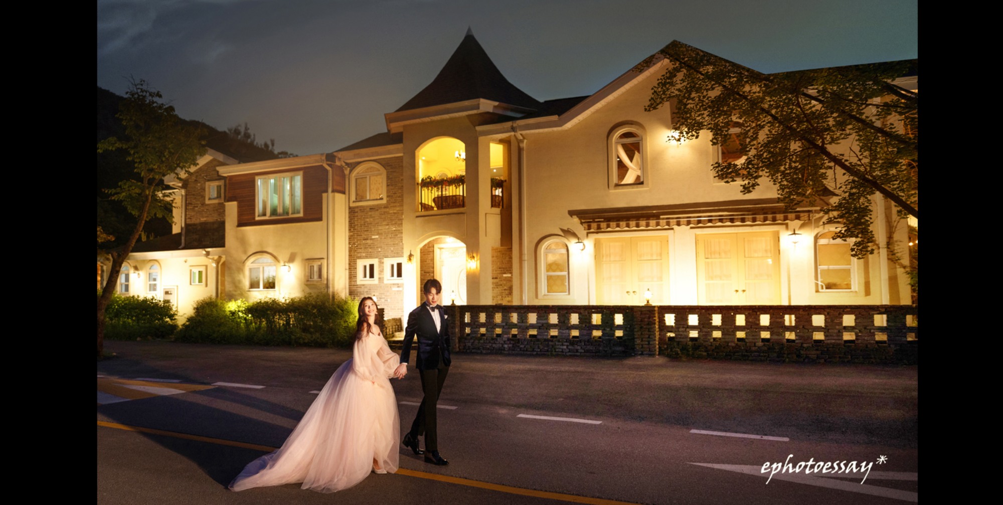 2022 Indoor & Outdoor Pre-Wedding Photoshoot Themes by ePhoto Essay Studio on OneThreeOneFour 30