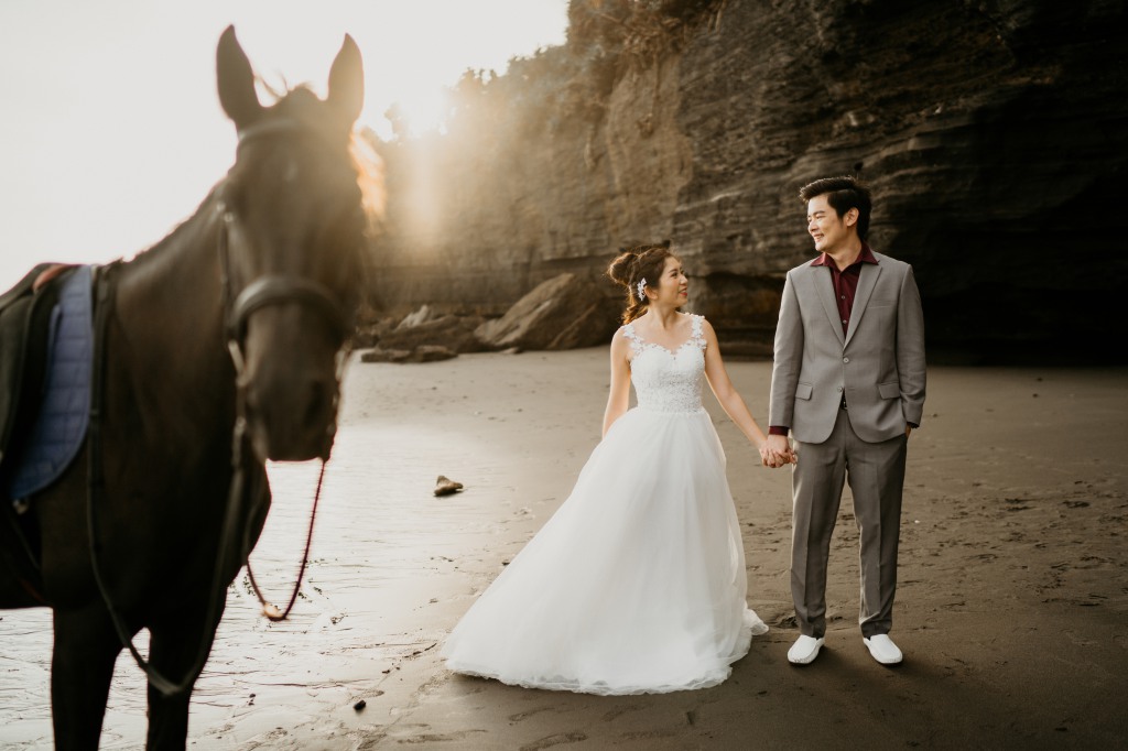 Bali Wedding Photographer: Pre-Wedding Photoshoot At Ubud Tibumana Waterfall And Nyanyi Beach With Horses by Dex on OneThreeOneFour 14