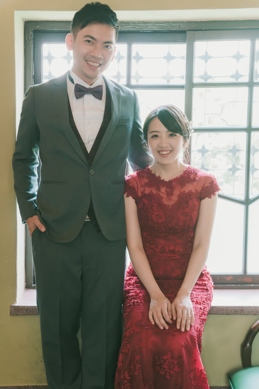 Taiwan Outdoor Pre-Wedding Photoshoot At Traditional Tainan Streets  by Star  on OneThreeOneFour 5