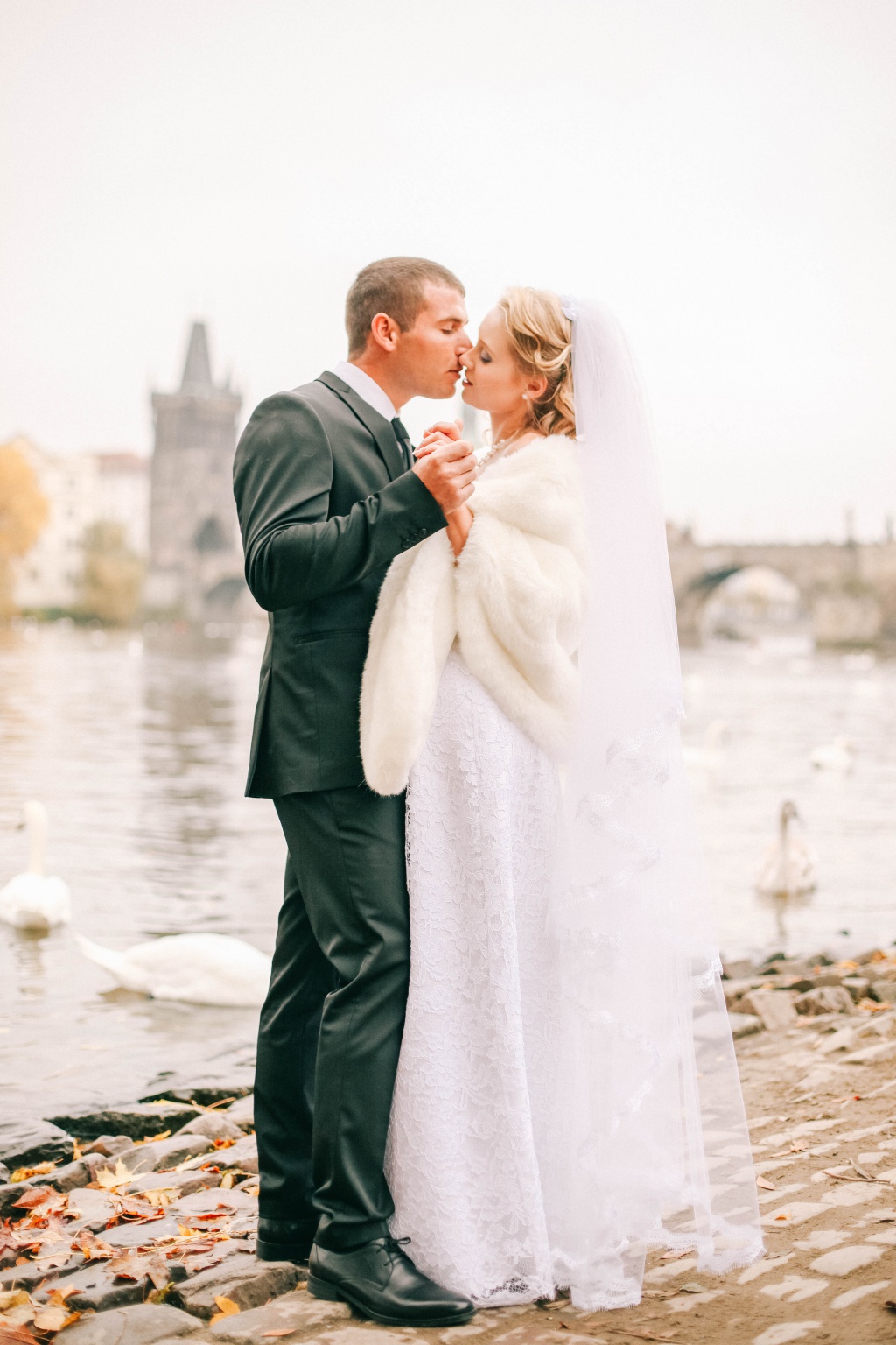 Prague Wedding Photoshoot in Autumn At Old Town Square, Charles Bridge And Astronomical Clock by Vickie  on OneThreeOneFour 10