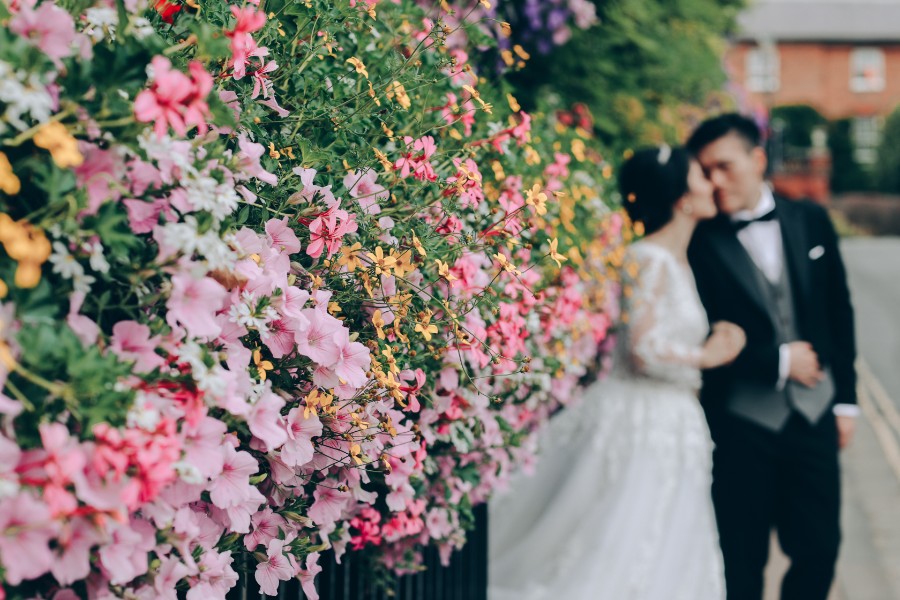 CH&ZW: Nature pre-wedding in London by Dom on OneThreeOneFour 24