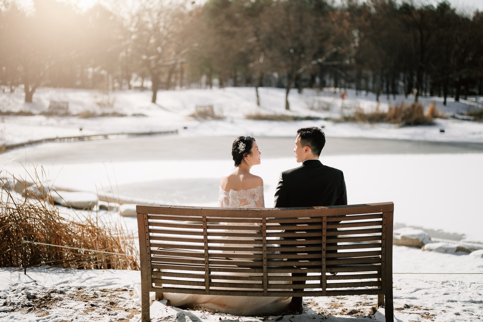 Whispers of Love in Seoul's Winter Wonderland: Snowy Pre-Wedding Extravaganza by Jungyeol on OneThreeOneFour 14