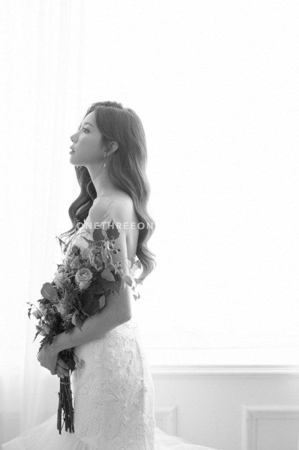 Gravity Studio Simple and Elegant Pre-Wedding Concept = Korean Studio Pre-Wedding by Gravity Studio on OneThreeOneFour 36
