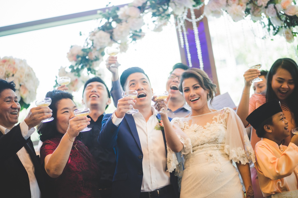 Singapore Wedding Day Photoshoot With Multi Racial Malay And Chinese Couple  by Michael  on OneThreeOneFour 30