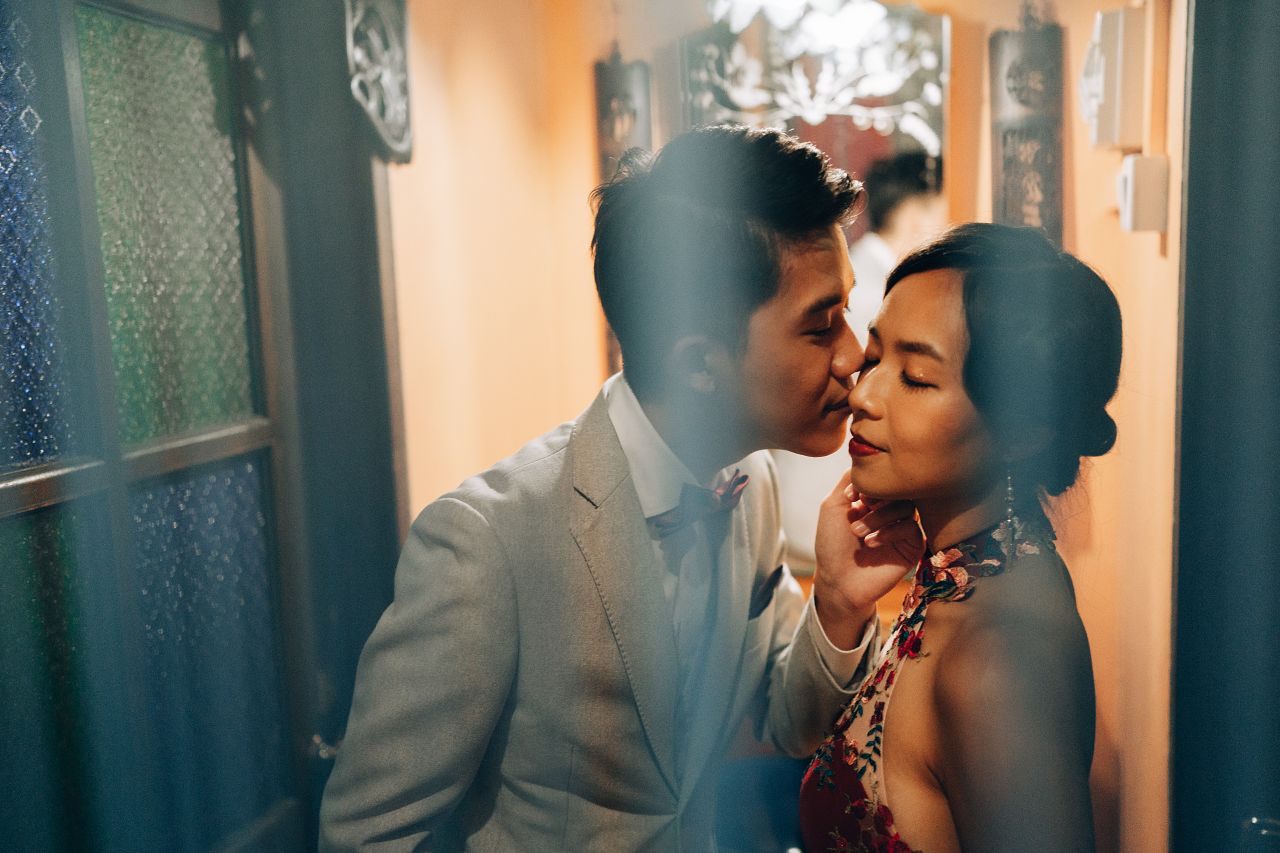 Oriental-inspired Cheongsam Pre-Wedding Photoshoot in Singapore by Michael on OneThreeOneFour 5