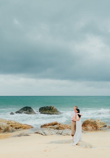 Phuket Pre-Wedding Photographer Photoshoot At The Beach 