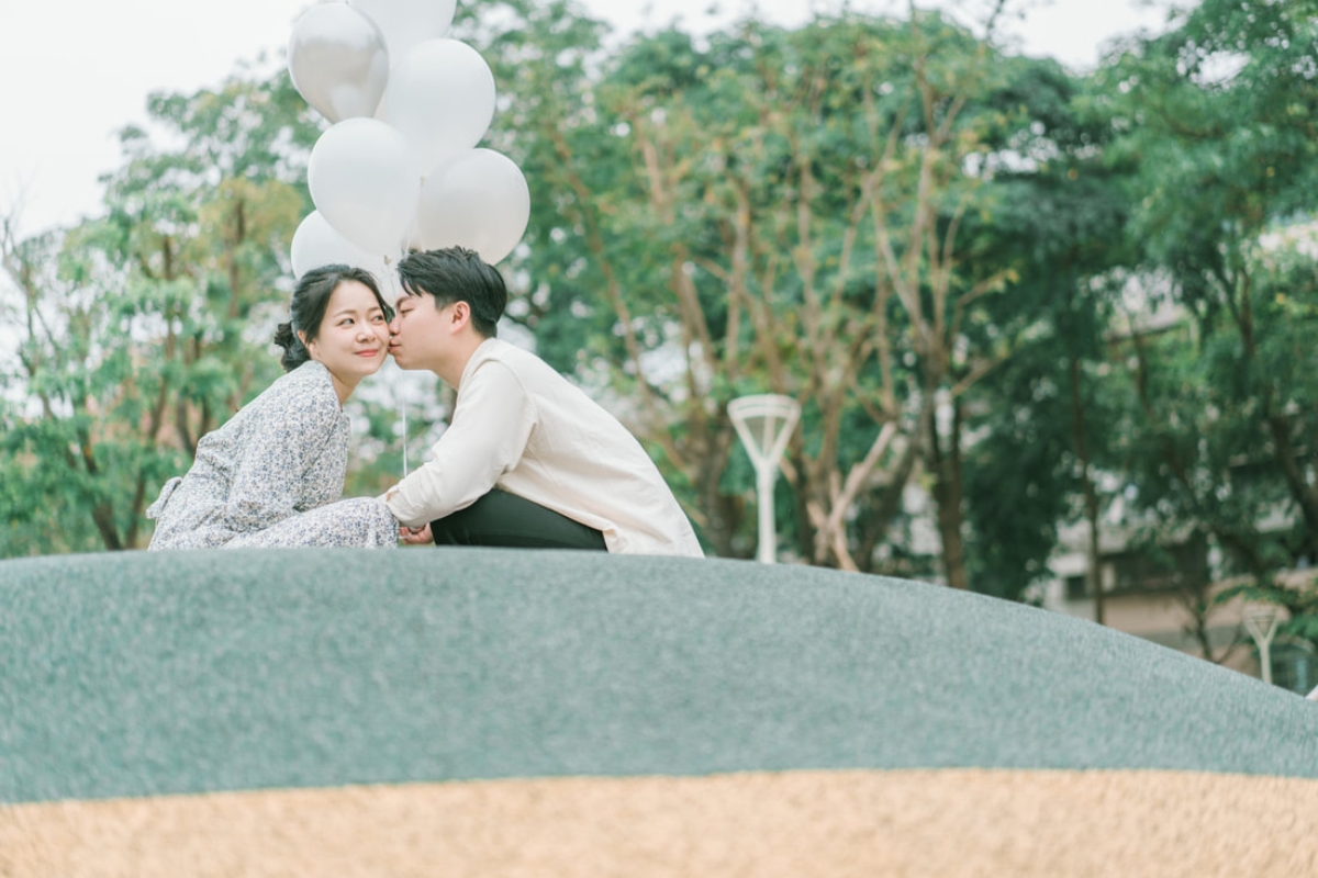 Taiwan Pre-Wedding Photoshoot Waterfront Cafe Streets Playground by  on OneThreeOneFour 32